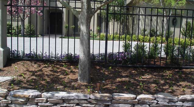 Landscape Design: Retaining Wall, Seating Benches